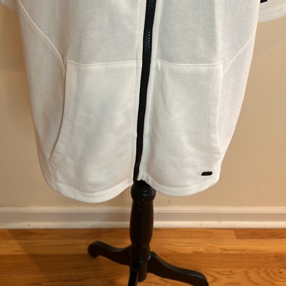 DKNY Poncho Jacket - Picture 6 of 12